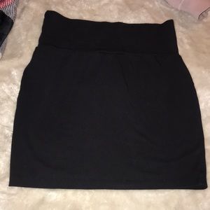 black pencil skirt